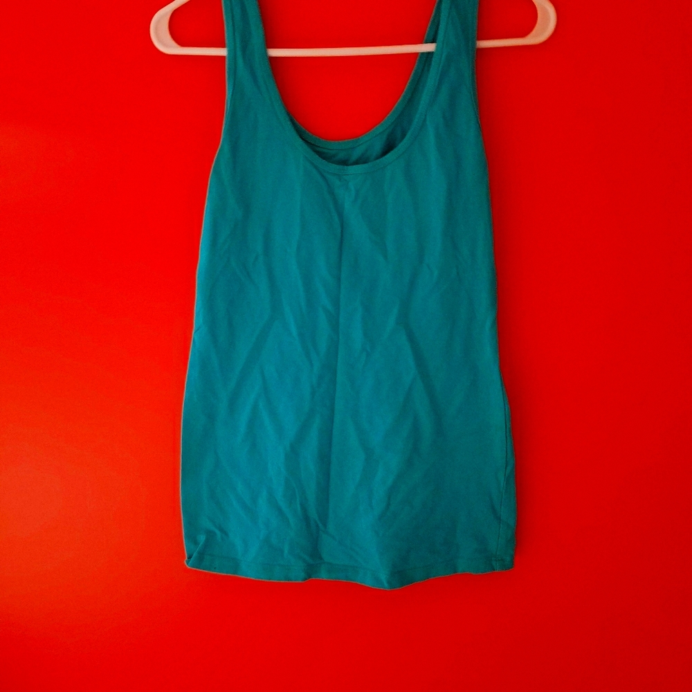 Turquoise tank top.